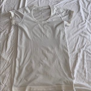 Lululemon Women’s Short Sleeve Shirt